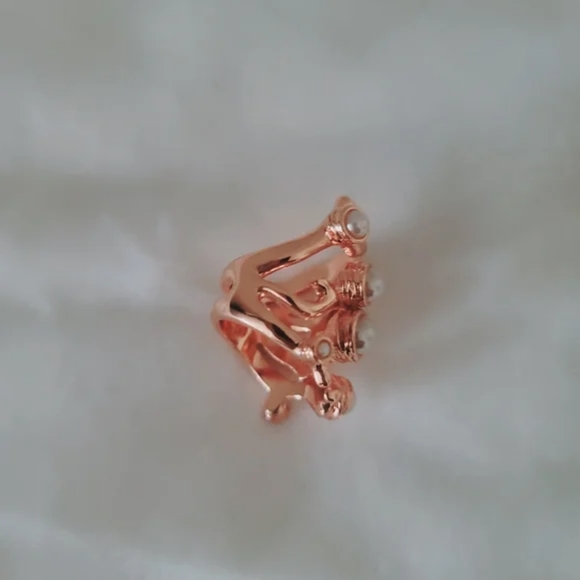 WILDFOX - 18K Rose Gold Plated on Coral Reef Motif with Faux Pearls - Picture 7 of 9